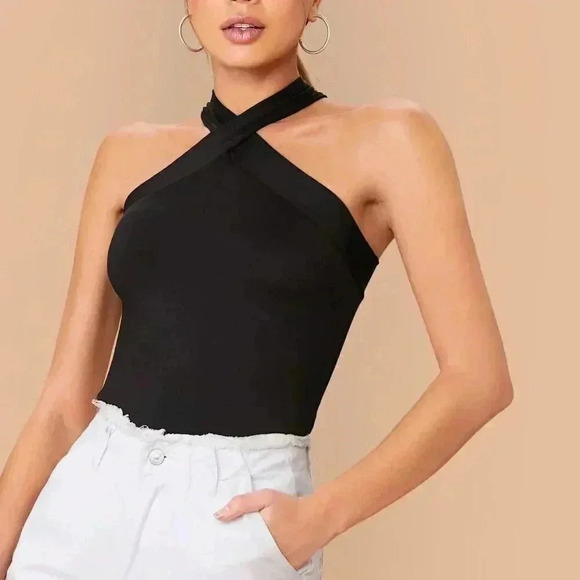 Black Casual Women's Form-Fitting Crisscross Halter Top - Picture 1 of 5